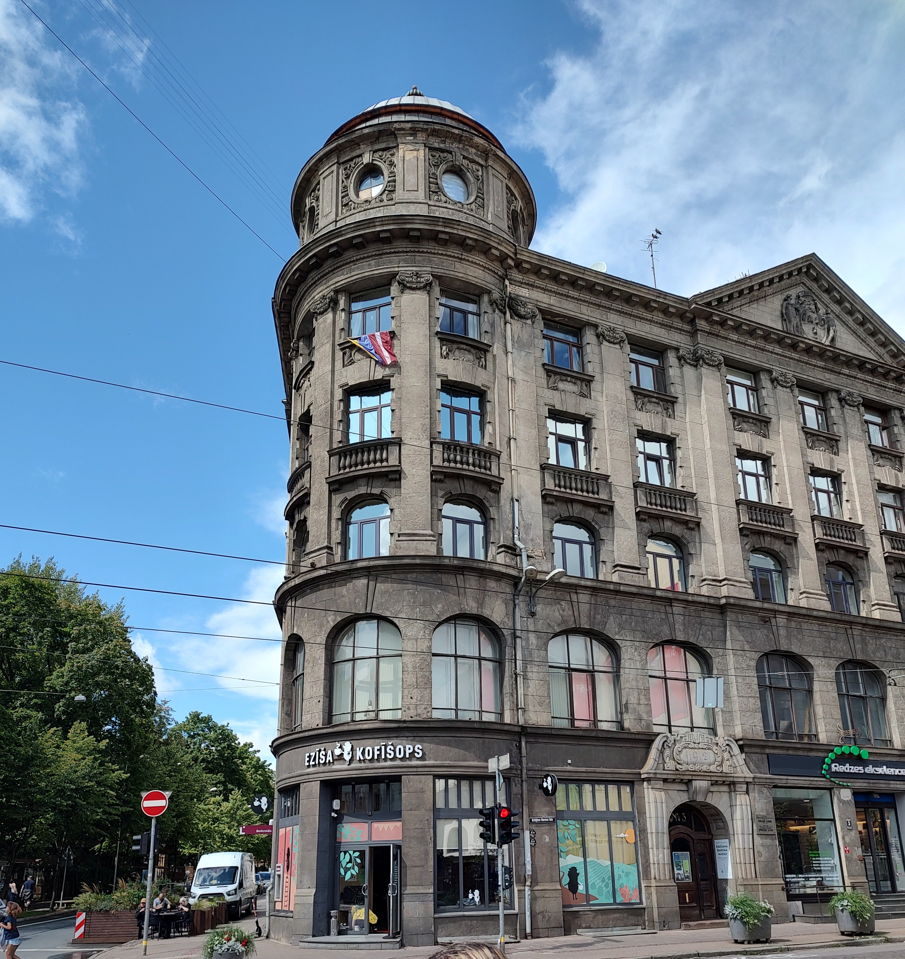 A beautiful Art Noveau building, at a street corner